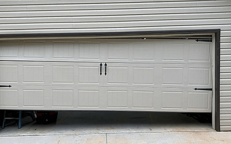 Regular Garage Door Service in Griffin