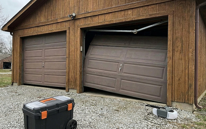 What to Do When Your Garage Door in Meansville Comes Off Its Tracks