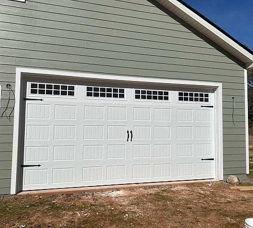 Double door garage